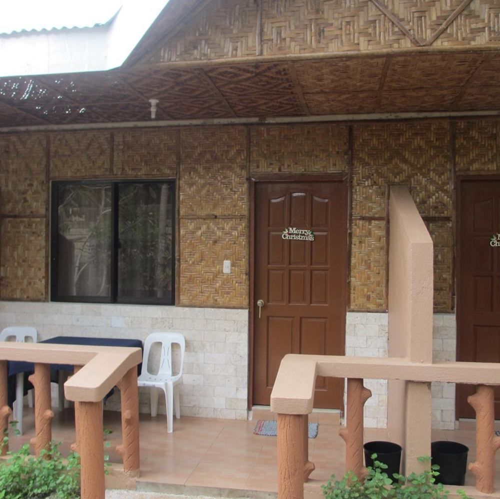 Tawala  Alona Grove Tourist Inn מראה חיצוני תמונה