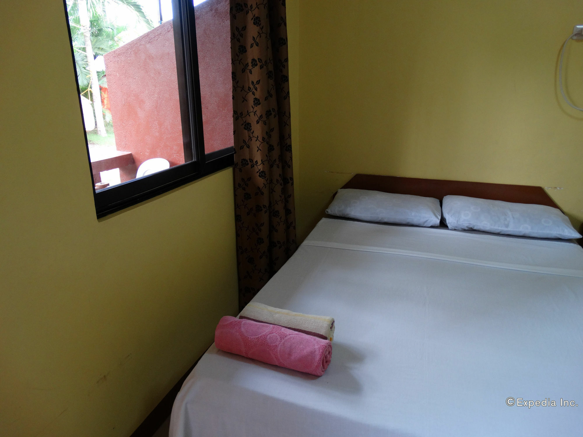 Tawala  Alona Grove Tourist Inn מראה חיצוני תמונה