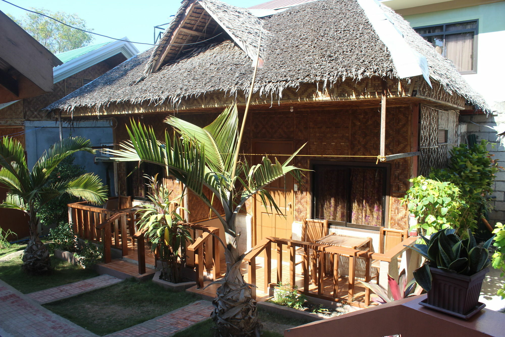 Tawala  Alona Grove Tourist Inn מראה חיצוני תמונה