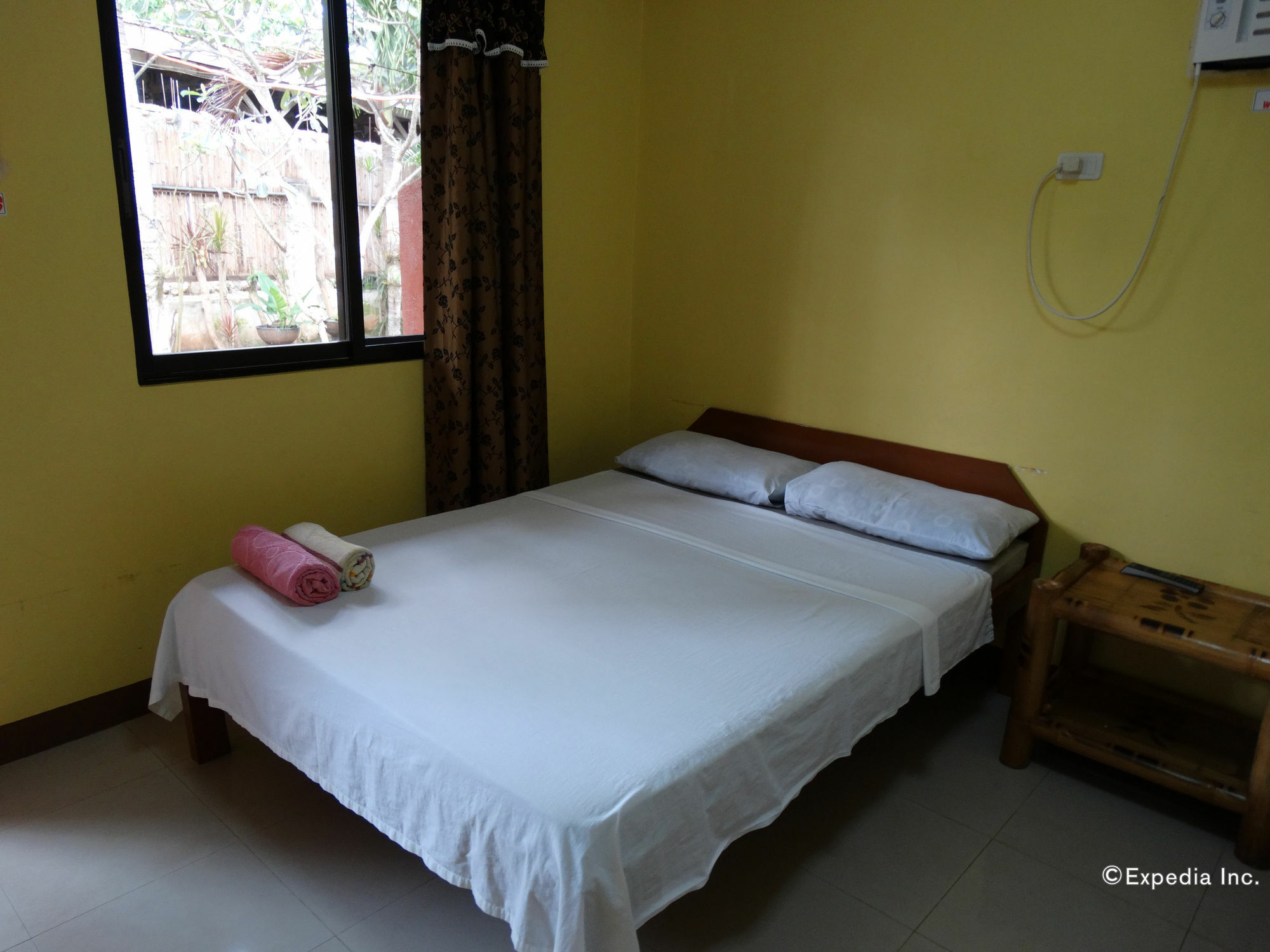 Tawala  Alona Grove Tourist Inn מראה חיצוני תמונה
