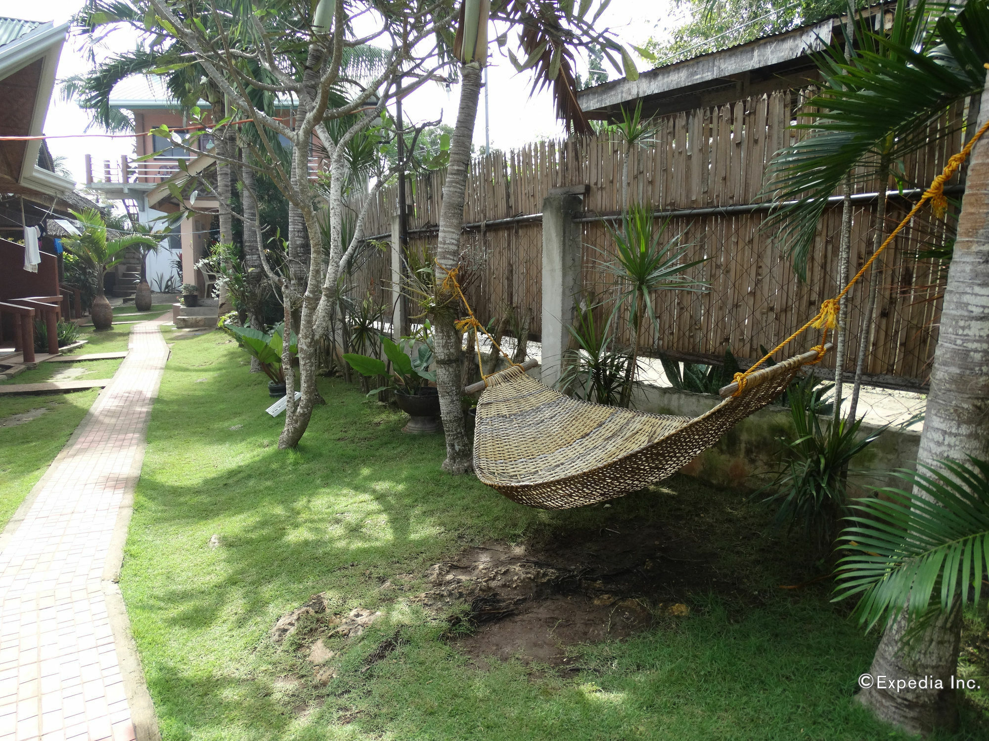 Tawala  Alona Grove Tourist Inn מראה חיצוני תמונה